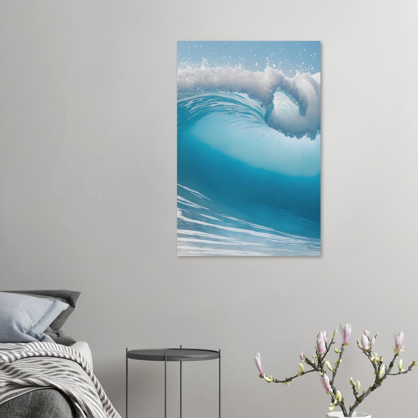 Abstraktes Wandbild einer brechenden Meereswelle in Türkis und Blau mit weißer Gischt. 60x90 cm. Dibond