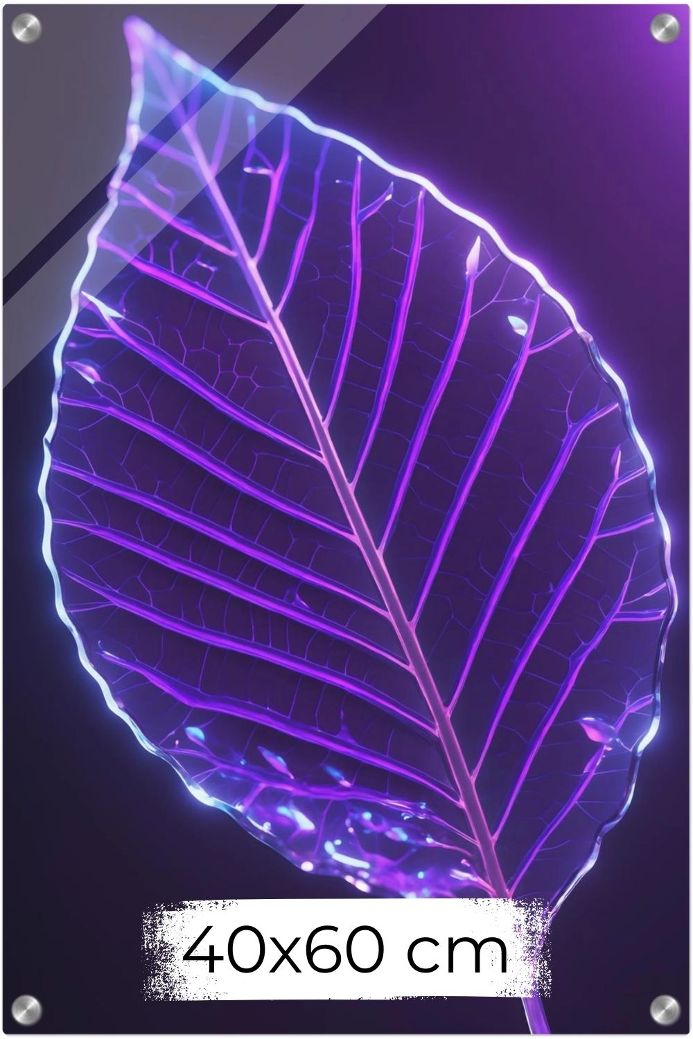 Detailliertes Wandbild eines transparenten Blattes in Glas-Optik mit violett und blau leuchtenden Adern vor einem dunklen Hintergrund. Acryl 40x60 cm