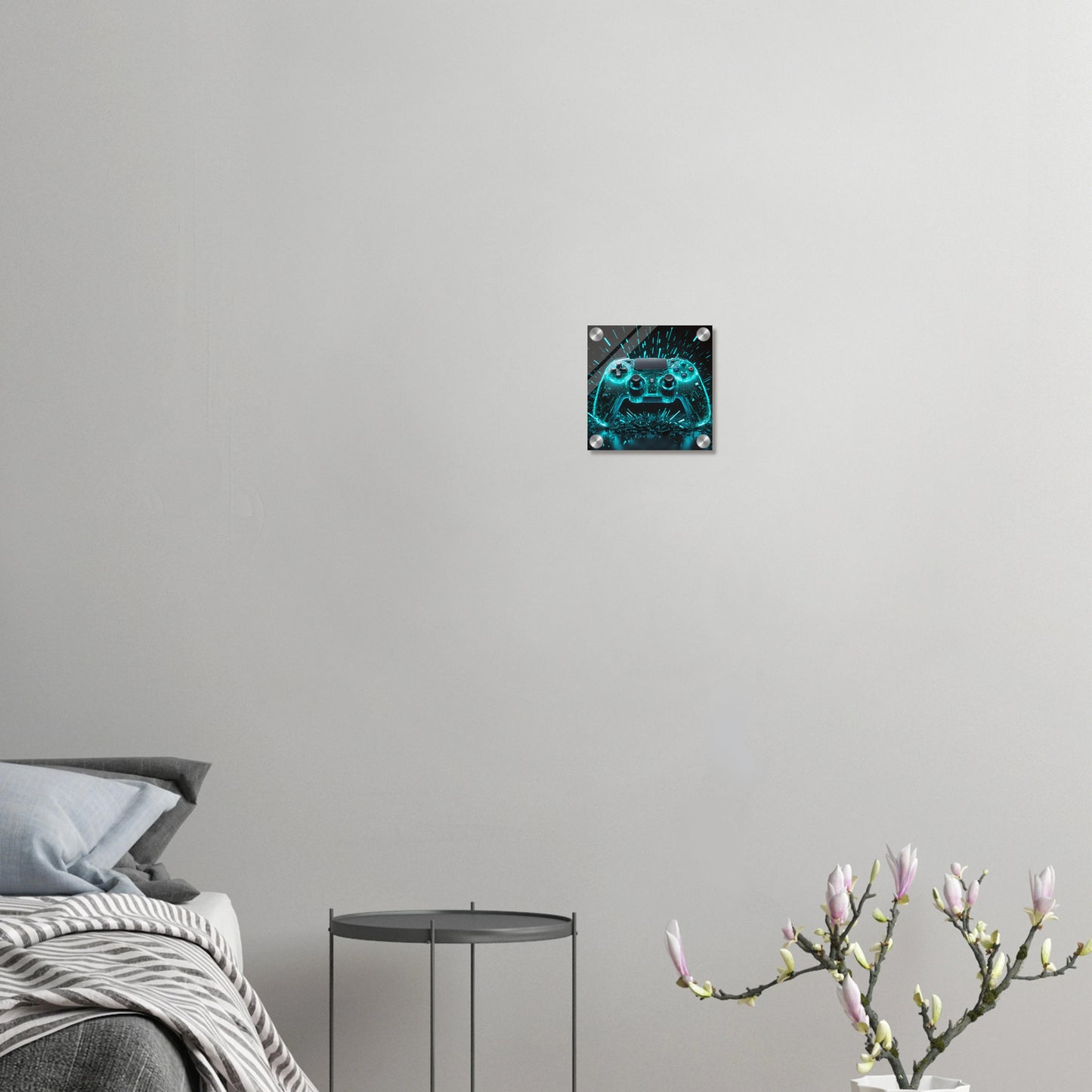 Modernes Wandbild eines transparenten Gaming-Controllers mit leuchtend türkis-cyanfarbenen Schaltkreisen und Licht-Explosion. 20x20 cm. Acryl