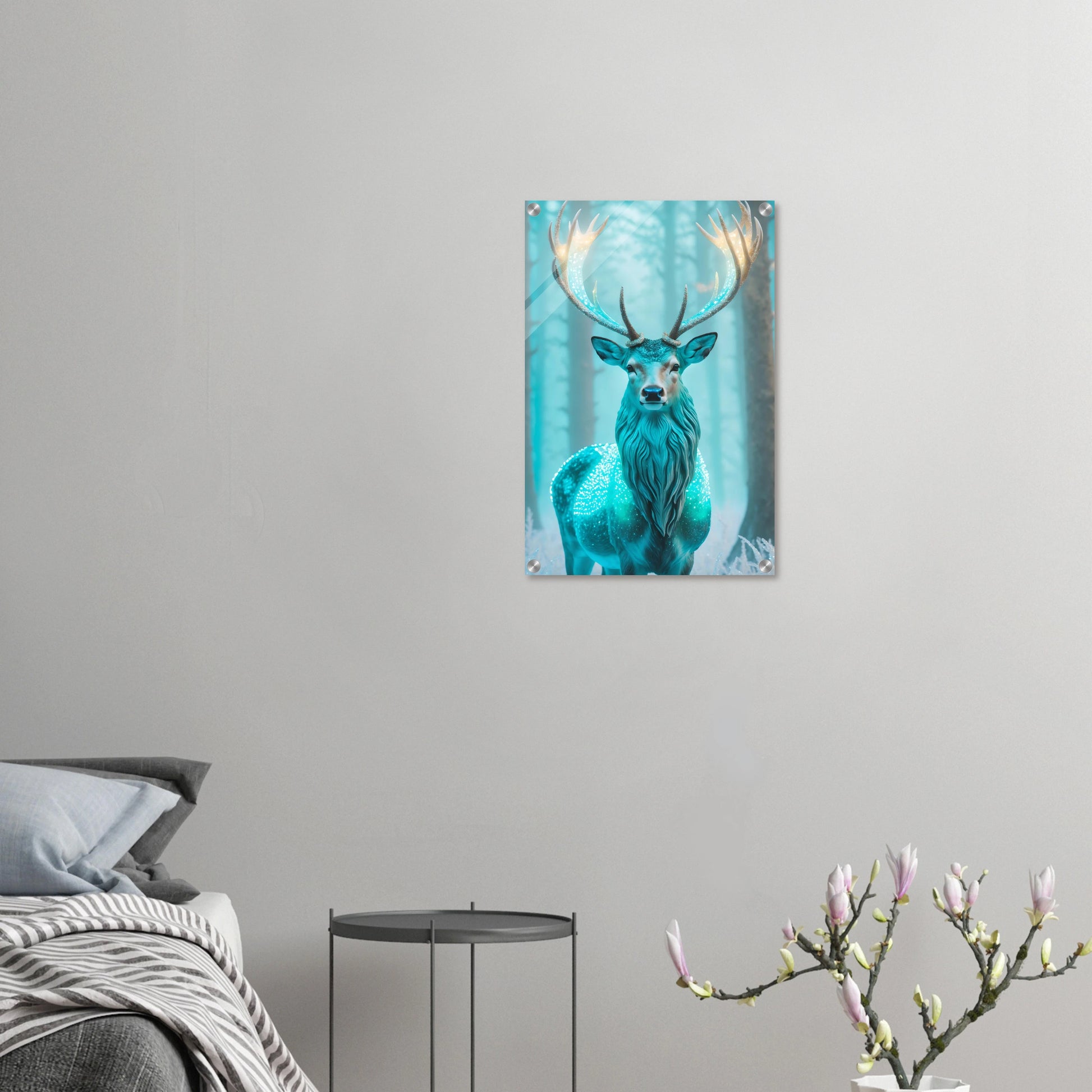 Digitales Kunstwerk eines Hirsches mit einem hell leuchtenden, kristallinen Geweih in einem nebligen blauen Winterwald. 40x60 cm. Acryl
