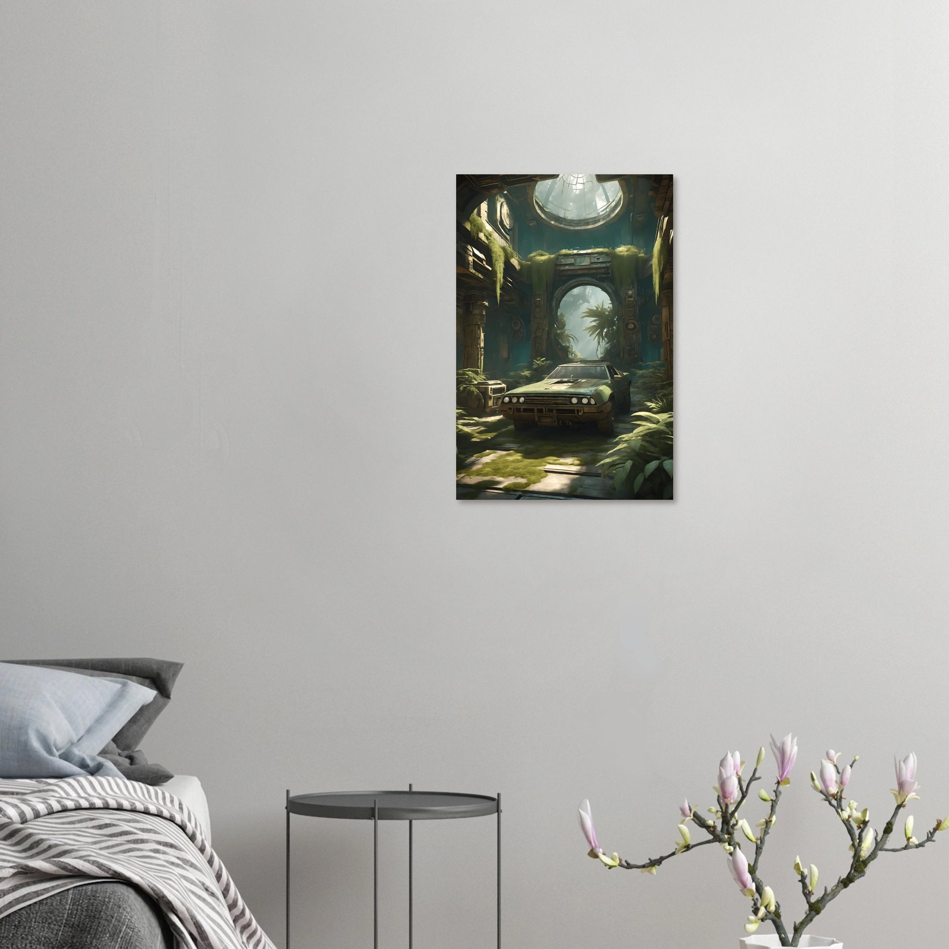 Digitales Kunstwerk eines alten, grünen Autos in einer großen, von Pflanzen und Moos bewachsenen Tempel-Ruine mit Lichteinfall von oben. 40x60 cm. Dibond