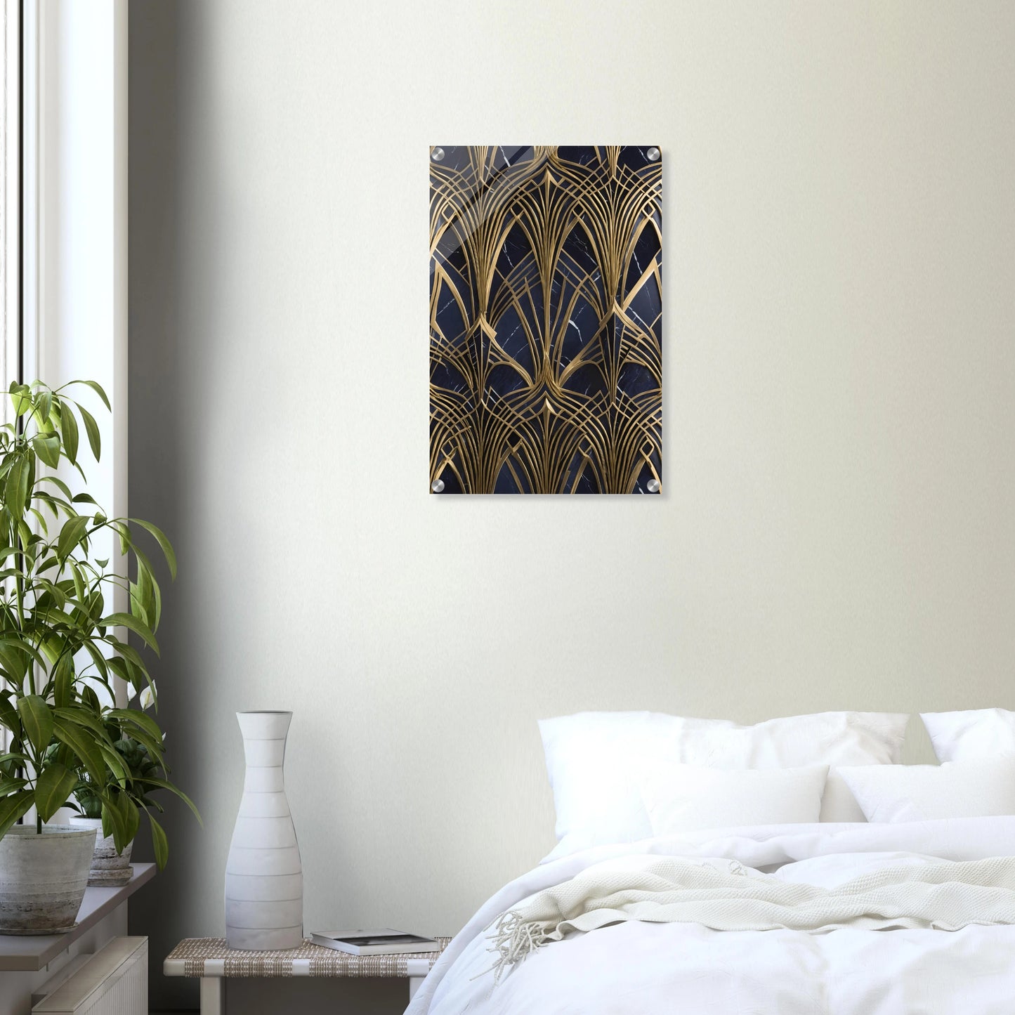 Modernes Wandbild mit goldenen, symmetrischen Art-Déco-Bögen auf einem dunkelblauen, marmorierten Hintergrund. 40x60 cm. Acryl