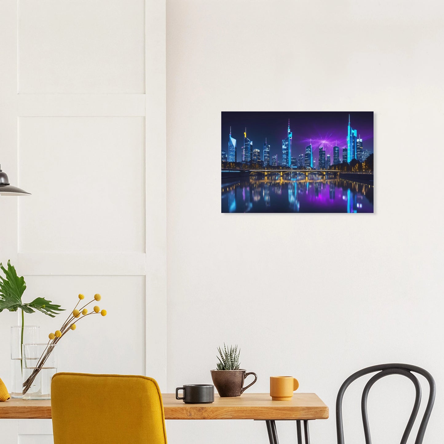 Modernes Wandbild der Frankfurter Skyline bei Nacht mit beleuchteten Wolkenkratzern und violetten Lichteffekten am Himmel. 40x60 cm. Dibond