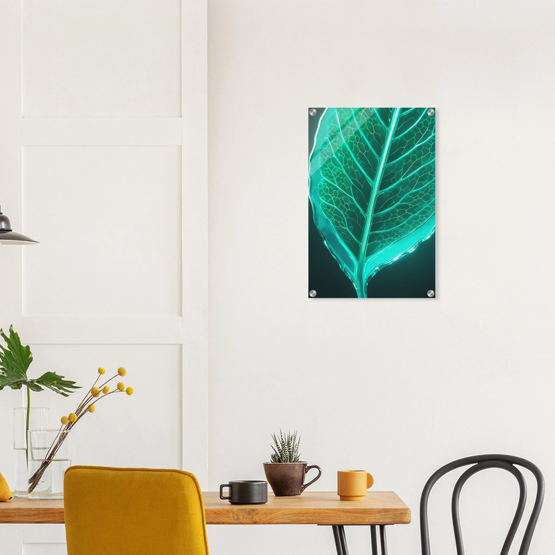 Modernes Wandbild eines leuchtenden, türkisfarbenen Blattes in transparenter Glas-Optik mit sichtbaren Blattadern. 40x60 cm. Acryl