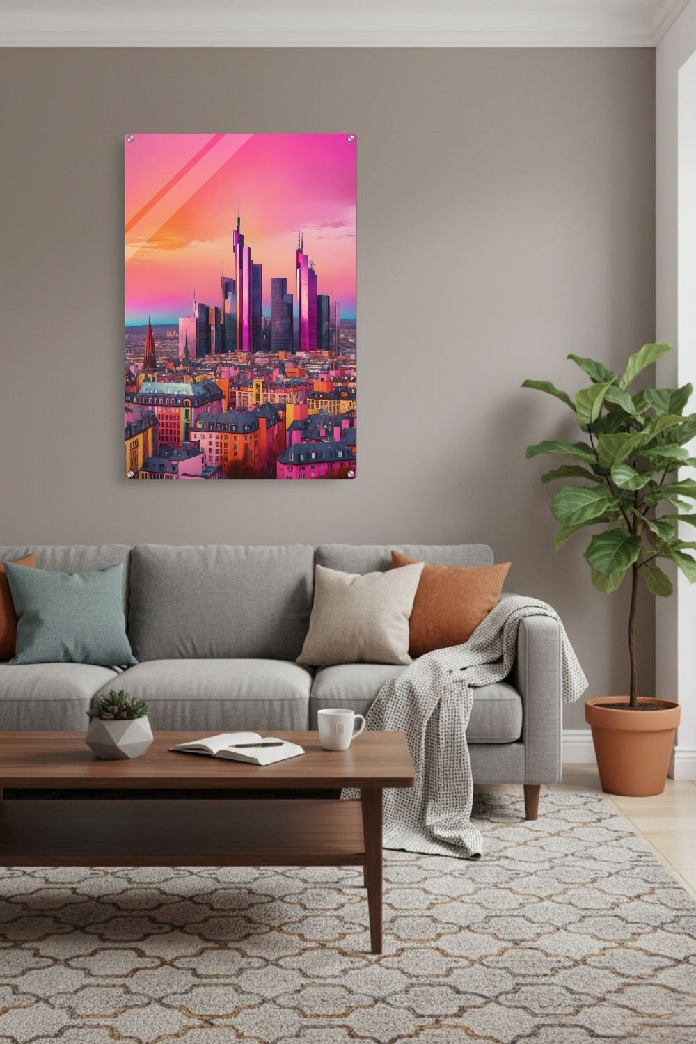 Buntes Wandbild der Frankfurter Skyline in intensiven Pink- und Violetttönen im modernen Pop-Art-Illustrationsstil. Acryl
