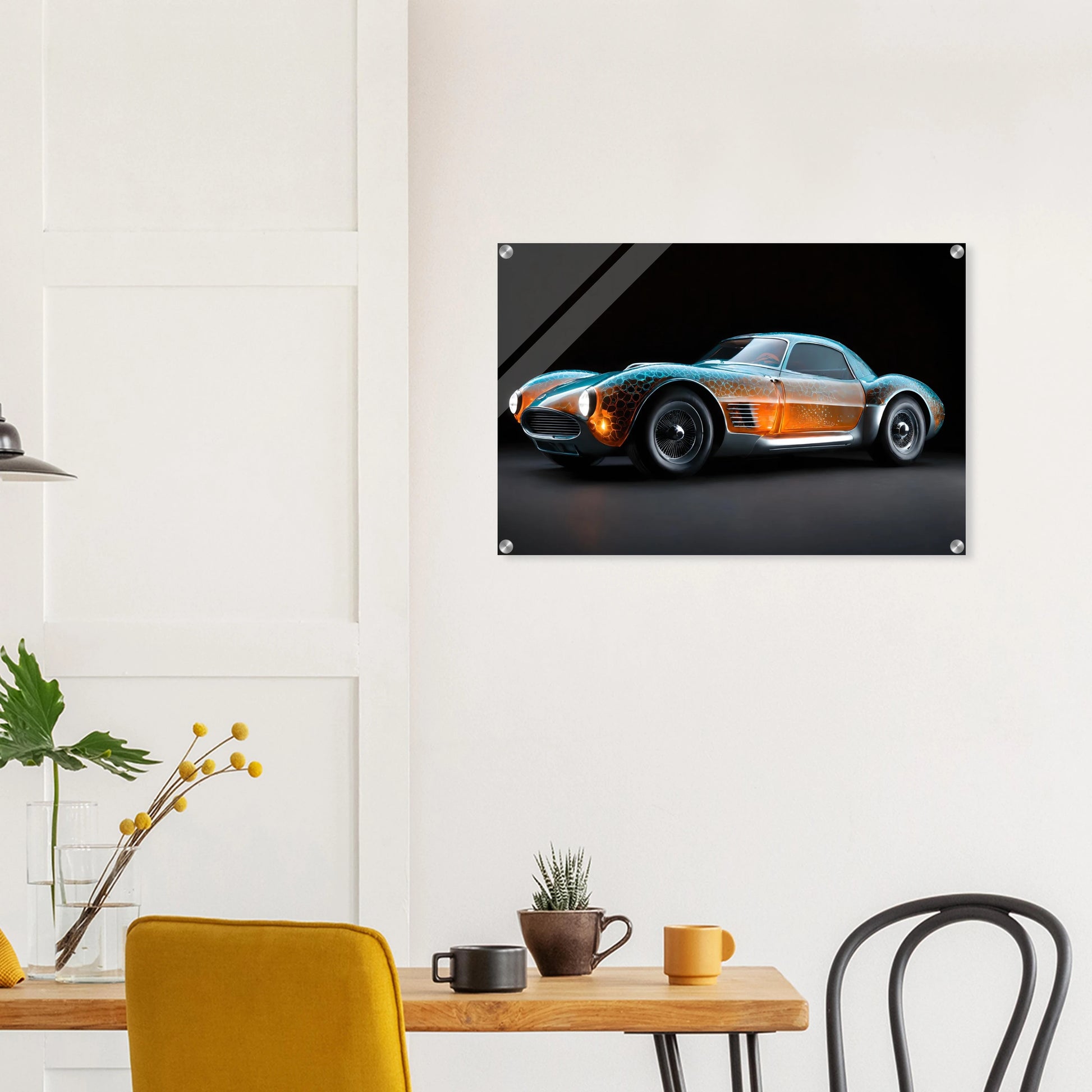 Digitales Kunstwerk eines klassischen Sportwagens mit einer transparenten, bernsteinfarbenen Karosserie und blauen Lichtreflexen. 50x75 cm. Acryl
