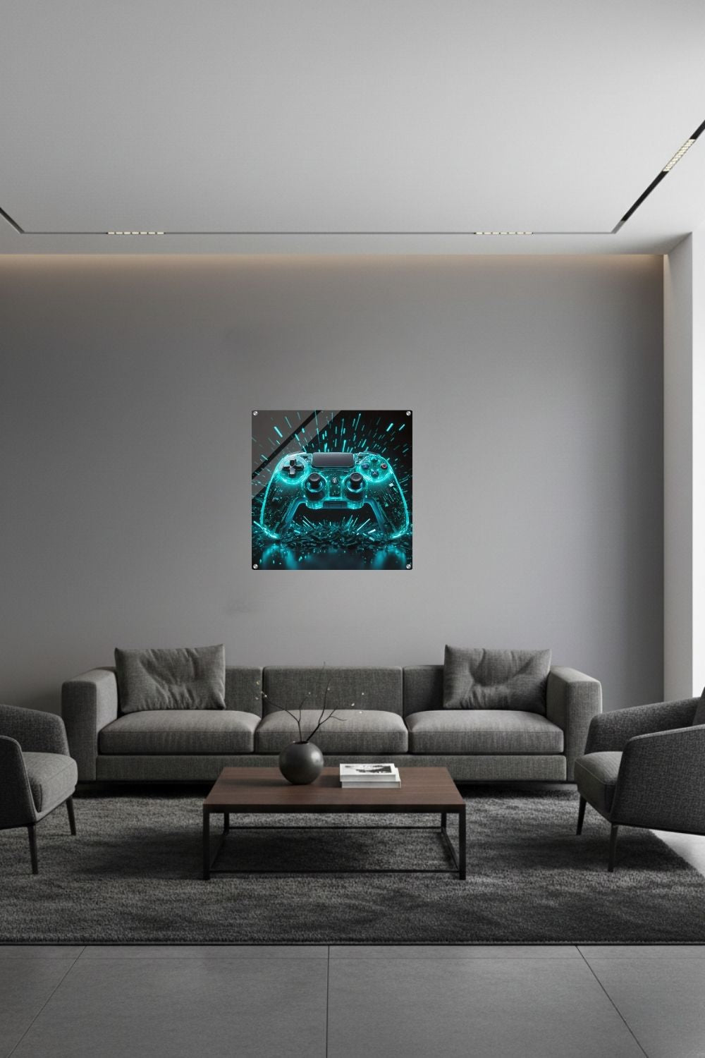 Futuristisches Wandbild eines transparenten Gaming-Controllers, der von innen heraus in hellem Cyan-Blau leuchtet, vor einem dunklen Hintergrund mit Lichteffekten. Acryl