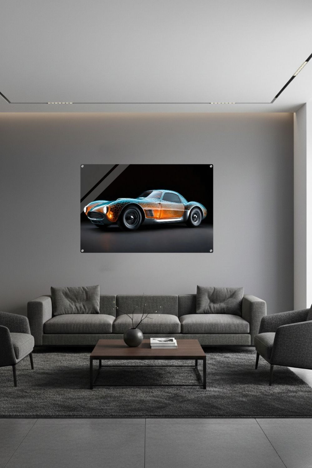 Digitales Kunstwerk eines klassischen Sportwagens mit einer transparenten, bernsteinfarbenen Karosserie und blauen Lichtreflexen. Acryl