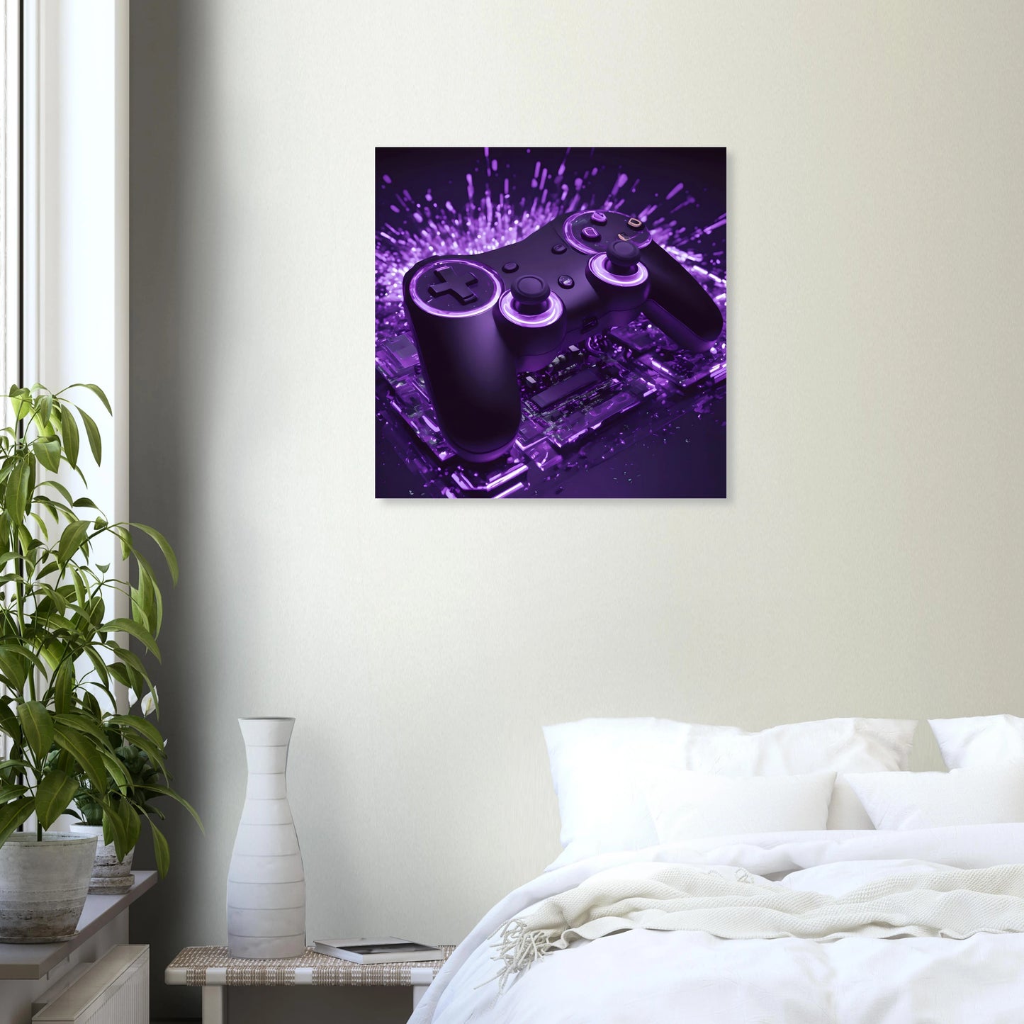Modernes Gaming-Wandbild mit einem schwarzen Controller, der von violettem Neonlicht und Lichtpartikeln umgeben ist. 60x60 cm. Dibond