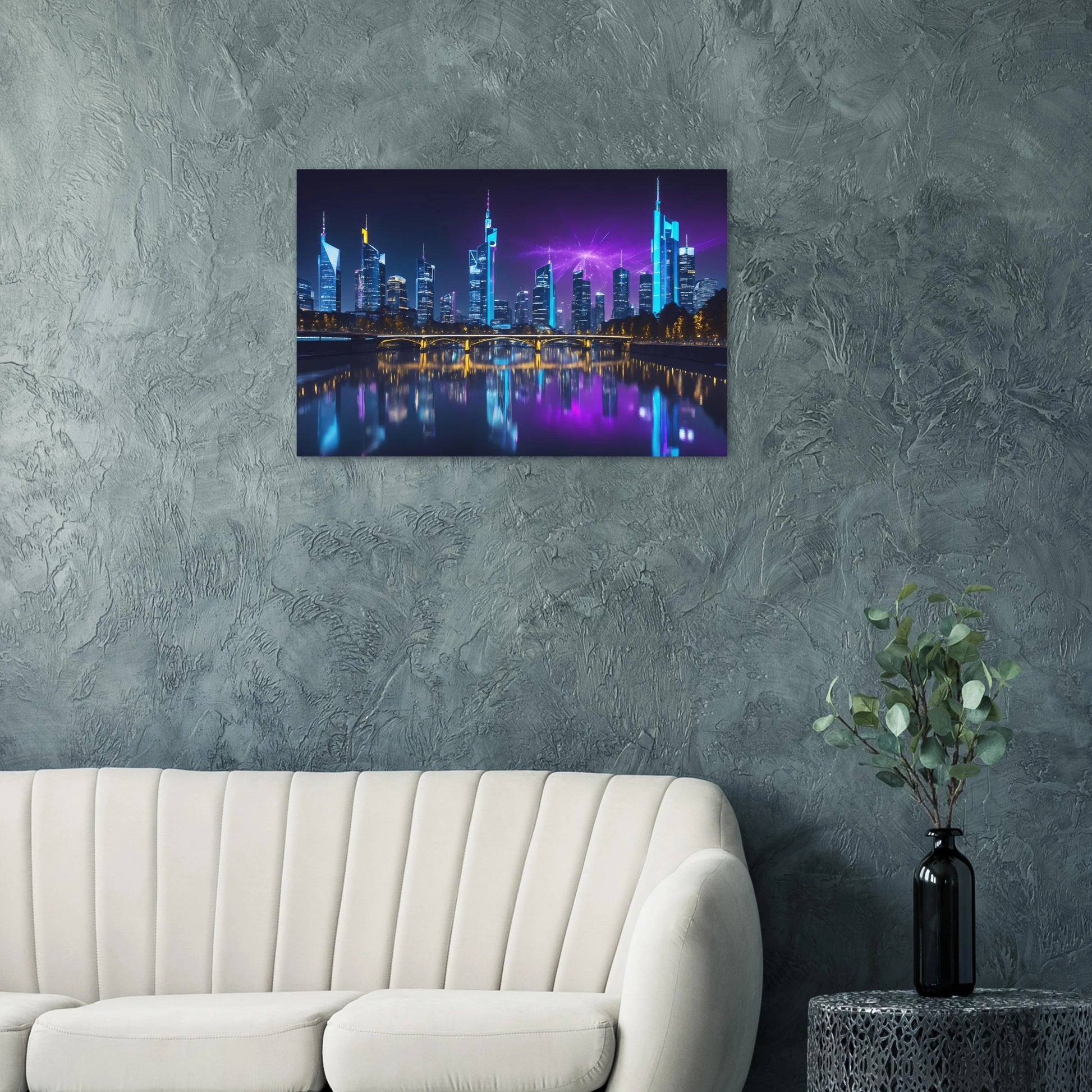 Modernes Wandbild der Frankfurter Skyline bei Nacht mit beleuchteten Wolkenkratzern und violetten Lichteffekten am Himmel. 60x90 cm. Dibond
