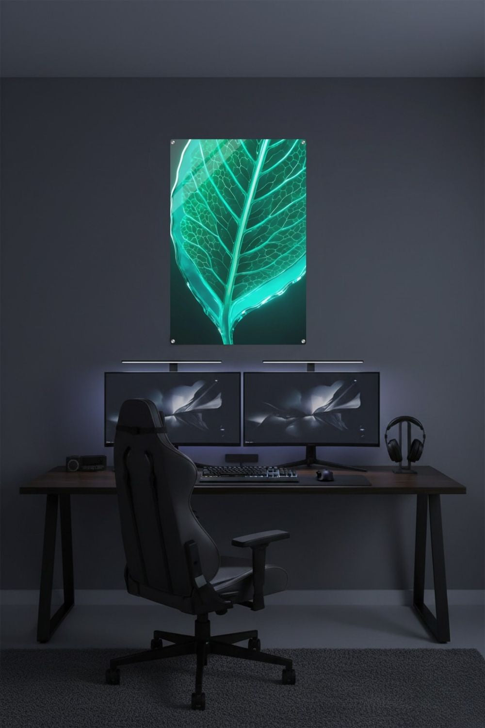 Bringen Sie Natur zum Leuchten! „Luminous Emerald Leaf“ zeigt ein gläsernes Blatt in brillantem Smaragdgrün. Perfekt als modernes Statement für Ihr Zuhause. Acryl